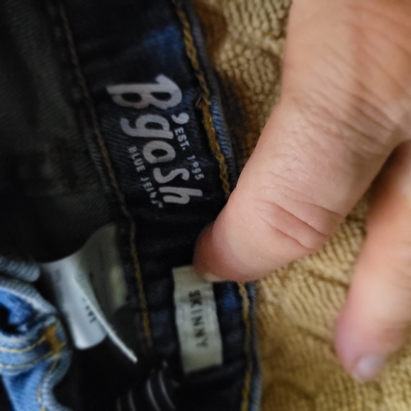 2 pcs. B'gosh Skinny Blue Jeans and Carters pink/white stripped Top, 6 - 9M, - Picture 5 of 9